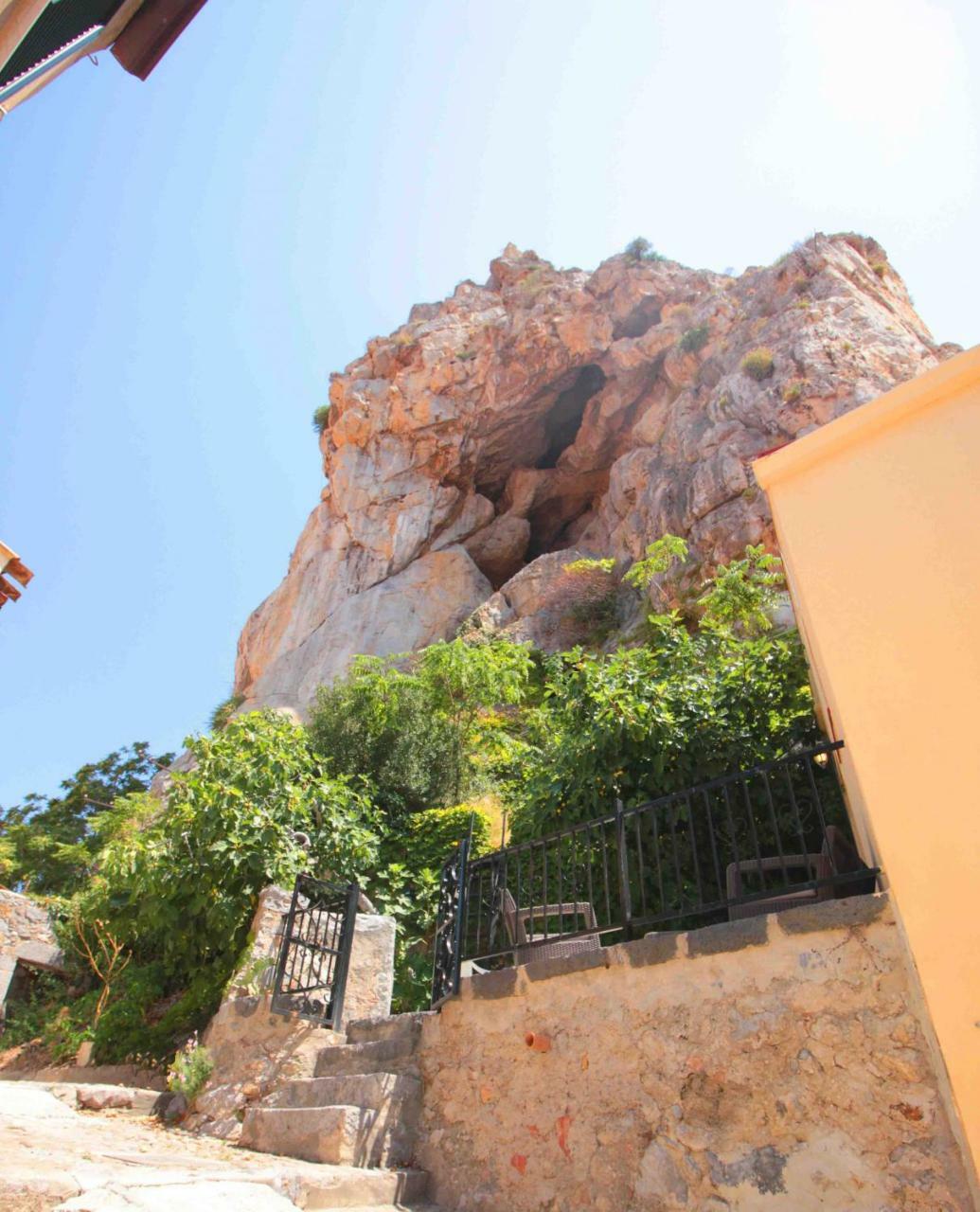 شقة Terrazza La Rocca By Wonderful Italy تْشيفالو المظهر الخارجي الصورة